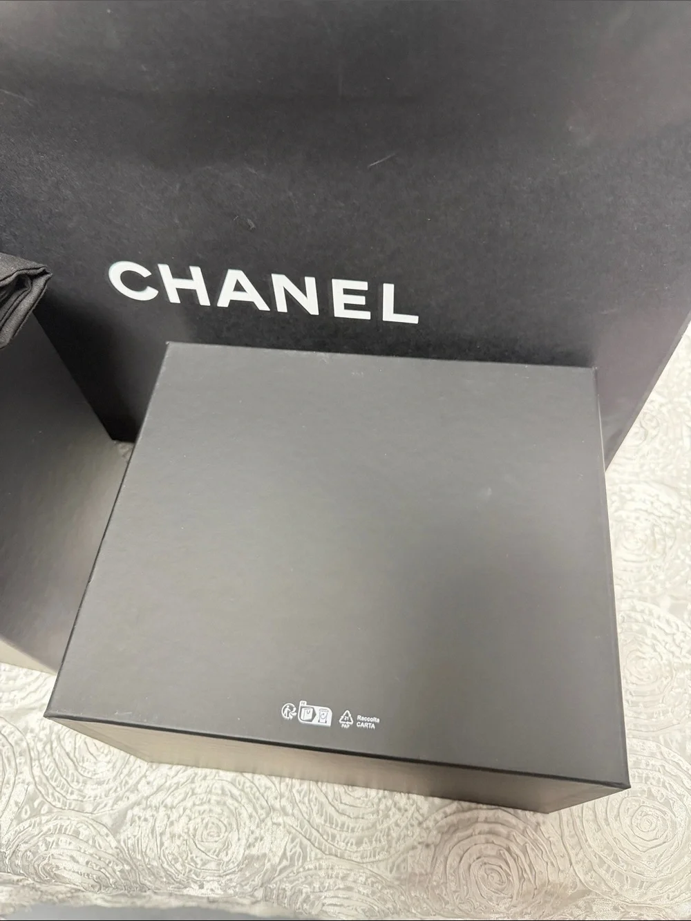 Chanel Box-Dust Bag (Authentic)